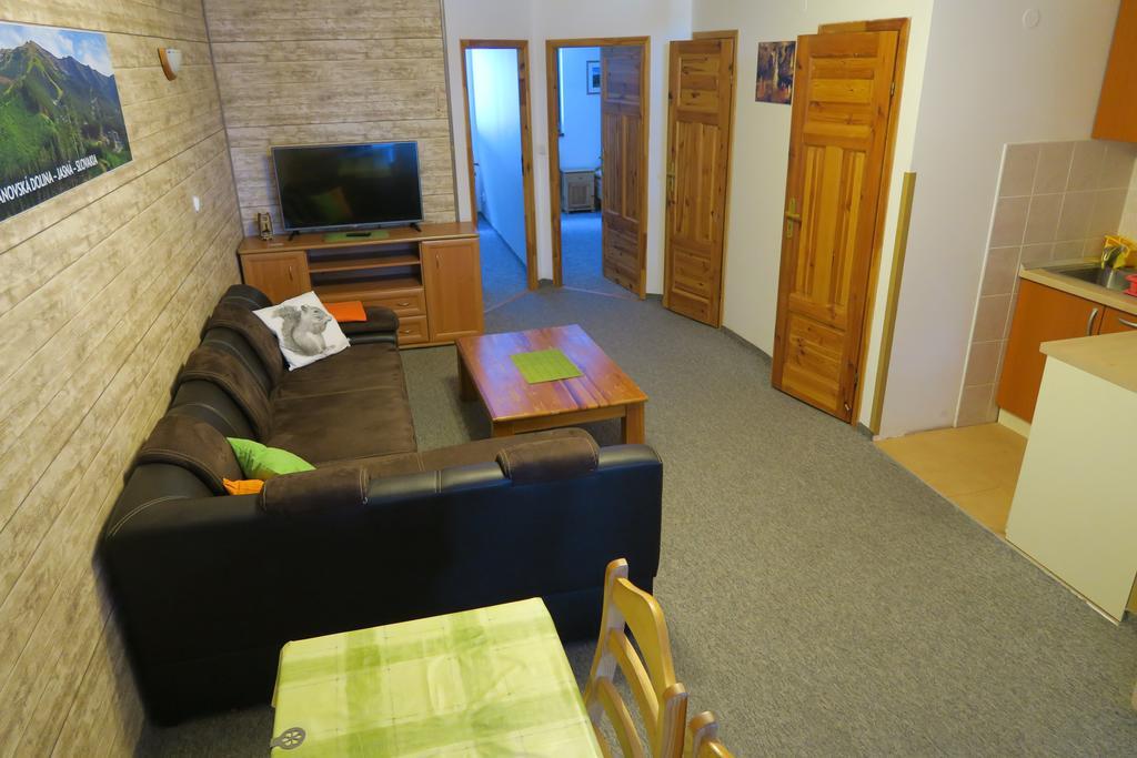 Apartmany Jasna Veverica Demänovská Dolina Esterno foto